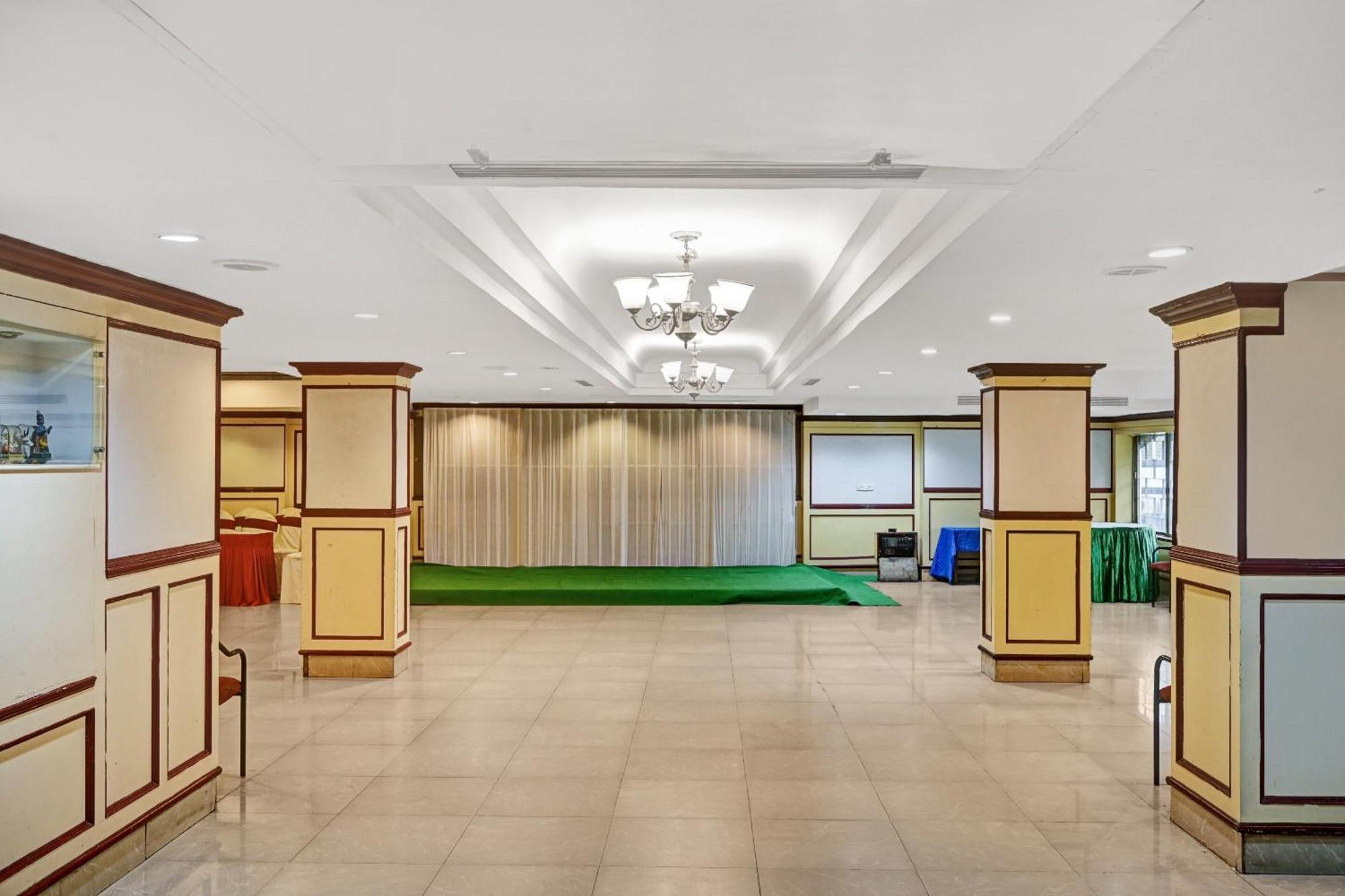 Super Townhouse Oak Hotel Belsons Taj Mahal Secundurabad Exterior foto