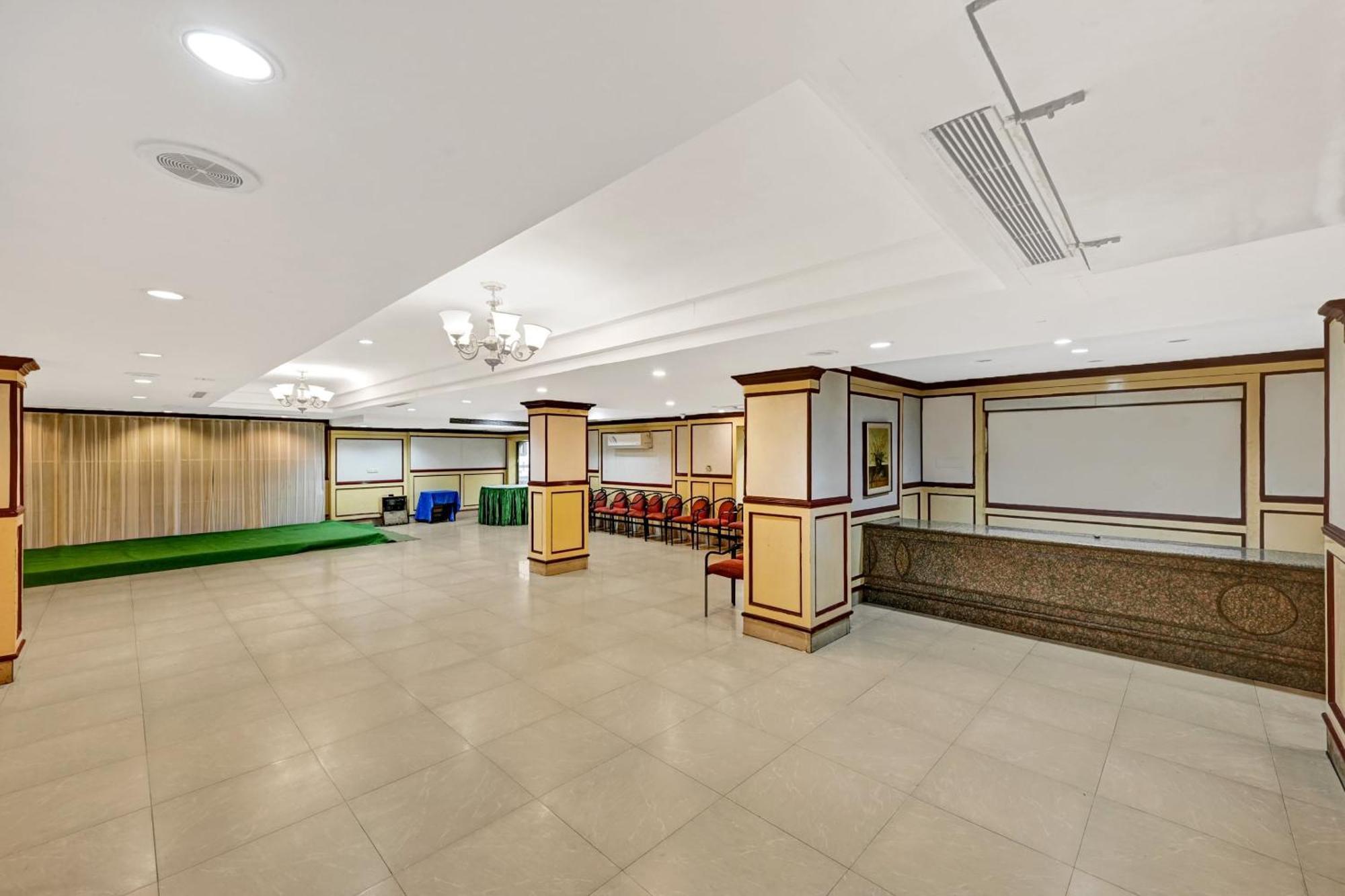 Super Townhouse Oak Hotel Belsons Taj Mahal Secundurabad Exterior foto