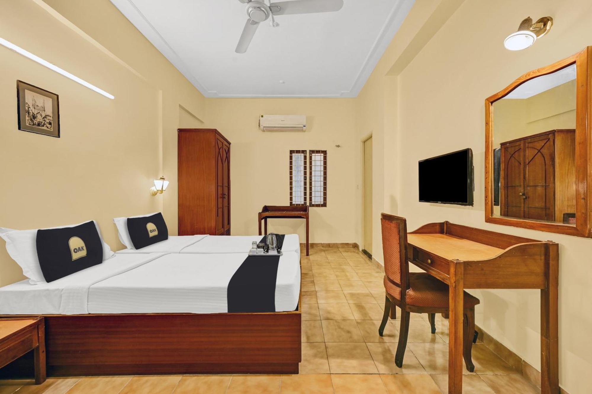 Super Townhouse Oak Hotel Belsons Taj Mahal Secundurabad Exterior foto