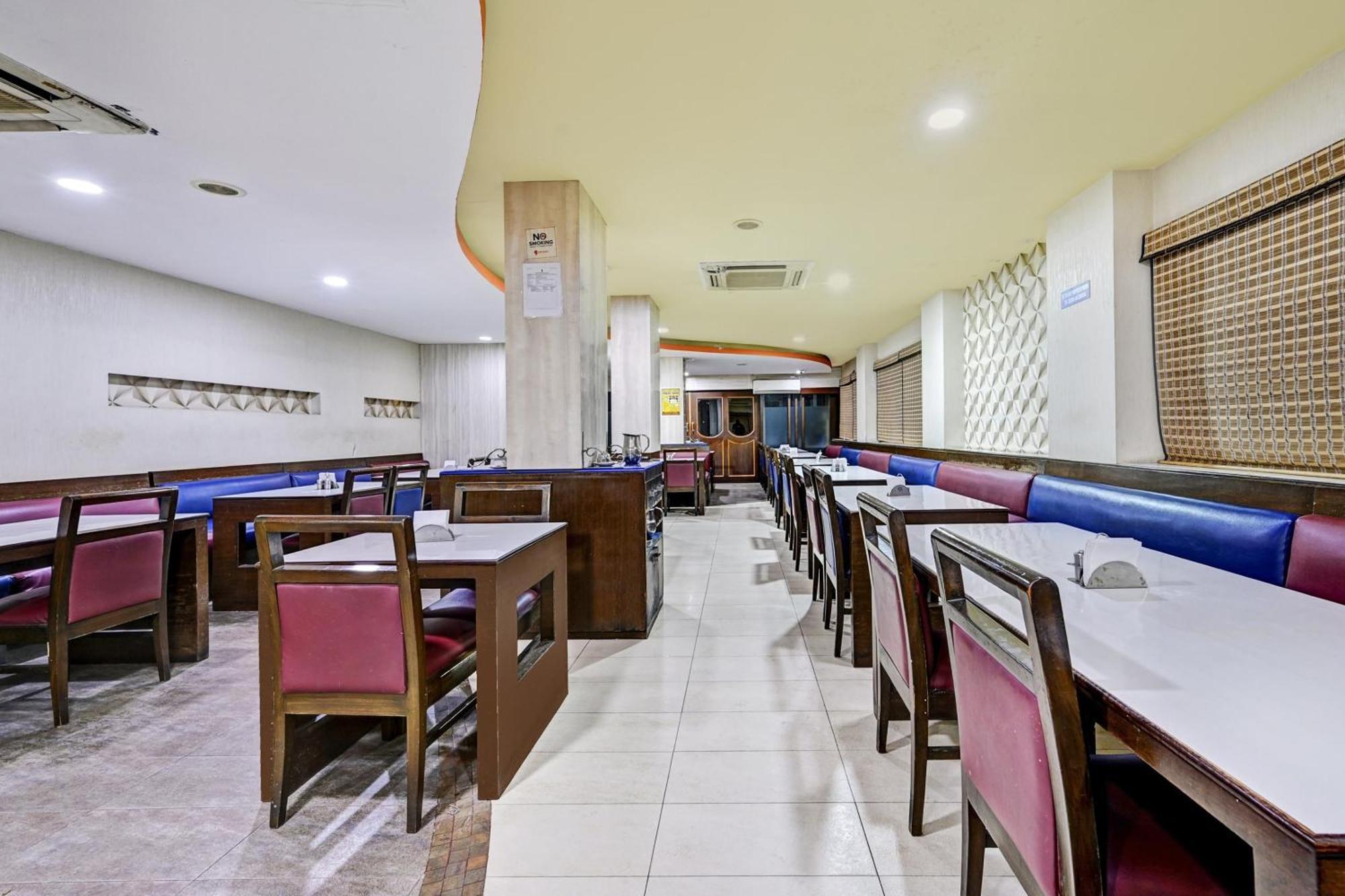 Super Townhouse Oak Hotel Belsons Taj Mahal Secundurabad Exterior foto